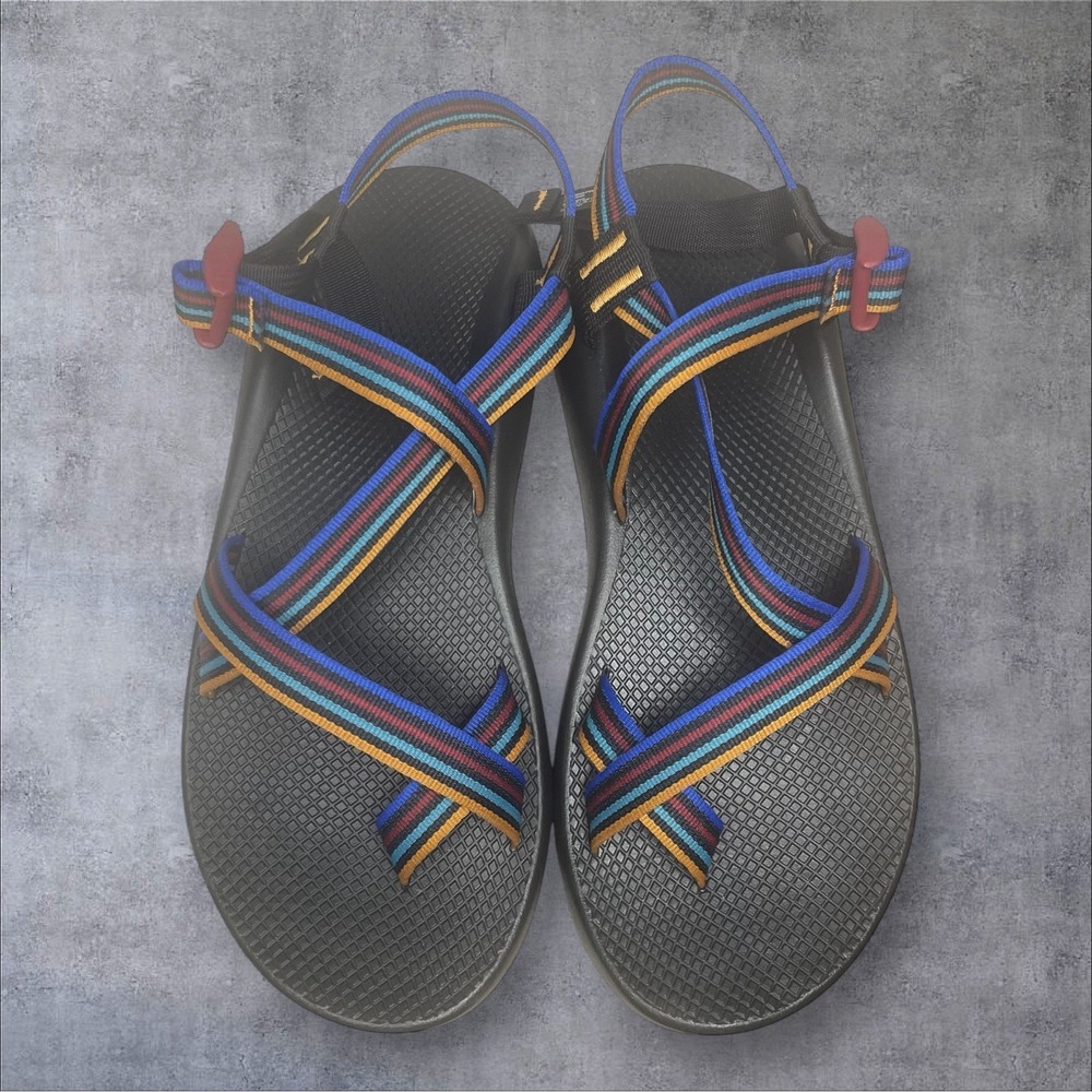 Chaco Z2 Classic Rainbow Color Striped Sandals Womens 8 Toe Loop Luvseat Footbed